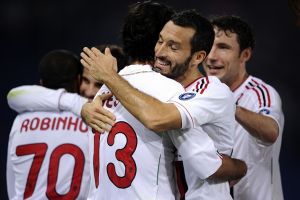 ميلان يطيح بروما ويحافظ على عرش صدارة الدوري الإيطالي