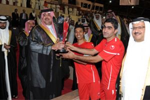 نادي المحرق يفوز بكأس جلالة الملك المفدى لكرة القدم 