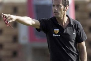 بطولة الامارات: الاسباني فلوريس مدربا للاهلي بديلا لهاسيك 