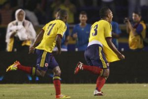 كولومبيا تسقط في فخ التعادل مع فنزويلا وباراجواي تحقق الفوز الأول 