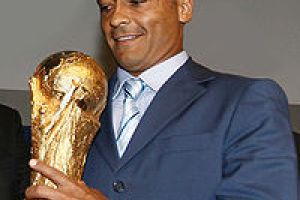 روماريو : بيليه يفتقر الى الضمير