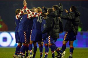 تصفيات كأس اوروبا 2012: كرواتيا وتشيكيا وايرلندا إلى النهائيات