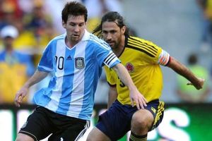 الأرجنتين تستعيد التوازن بفوز من أرض كولومبيا 