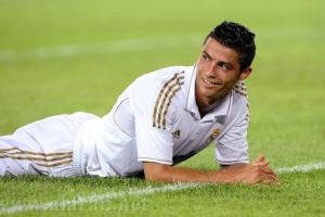 غياب رونالدو واربيلوا عن تدريبات ريال مدريد بسبب الإصابة      