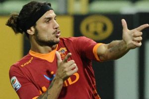 أوسفالدو يعتذر لجماهير إسبانيول على انتقاله إلى روما