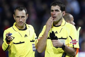 توقف مباراة في الدوري الأسباني بسبب الاعتداء على حكم مساعد