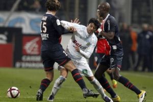 مرسيليا يسحق باريس سان جرمان ويستعيد التوازن