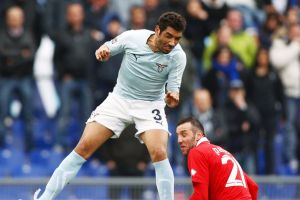 لاتسيو يفتقد جهود البرازيلي دياس حتى نهاية العام بسبب الإصابة