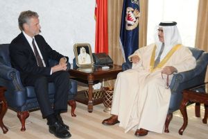 وزير الداخلية يستقبل سفير الولايات المتحدة الأمريكية الجديد لدى المملكة