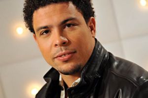 اختيار رونالدو عضوا باللجنة المنظمة لكأس العالم 2014