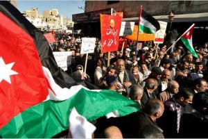 اكثر من الف متظاهر في عمان يطالبون ب'انقاذ الاردن من الفساد'