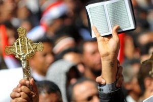 الأقباط يشعرون بالقلق من النجاح الساحق للإسلاميين في الانتخابات