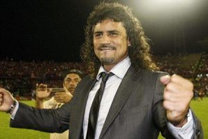 المنتخب الكولومبي يفسخ عقد مدربه ألفاريز لسوء النتائج