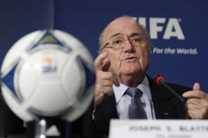 بلاتر يترقب الفرصة للكشف عن وثائق فضيحة الفساد