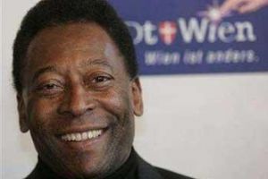 بيليه: برشلونة لا يمتلك مثل ألقاب سانتوس