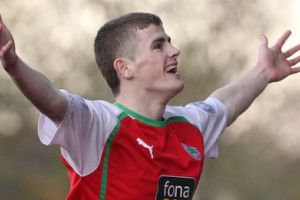 ليفربول يعتزم تقديم عرض بقيمة 100 ألف إسترليني لضم دونيلي