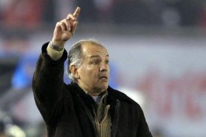 سابيلا : أحتاج من جوارديولا جرعة خططية وأخرى عن ميسي      