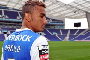 البرازيلي دانيلو إلى بورتو 