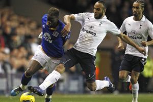 توتنهام على بعد 3 نقاط من صدارة الدوري الانجليزي