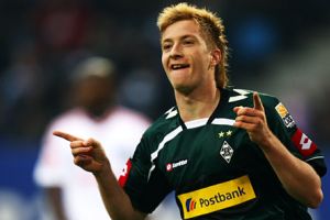 لاعبو البوندسليغا يختارون ريوس كأفضل لاعب في الموسم