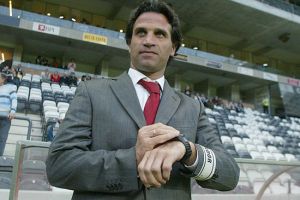 مدرب بوركينا فاسو يفتح النار على اللجنة المنظمة لكأس إفريقيا