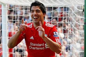 سواريز يعود إلى قائمة ليفربول بعد انتهاء الإيقاف       