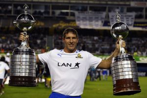 ملعب لا بومبونيرا يعلن عن إنهاء المسيرة الكروية لباليرمو