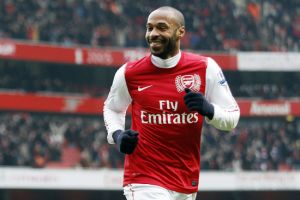 فينغر لا يستبعد بقاء هنري مع أرسنال أسبوعين آخرين