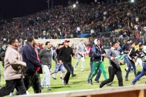 الفيفا يتبرع بربع مليون دولار لأسر ضحايا أحداث بورسعيد