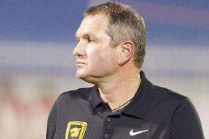 الاتحاد يفسخ عقد مدربه والأنظار تتجه إلى حسن شحاتة