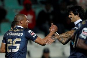 بورتو يواصل مطاردة بنفيكا في صدارة الدوري البرتغالي	   