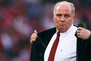 رئيس بايرن ميونيخ واثق من التأهل بدوري الأبطال