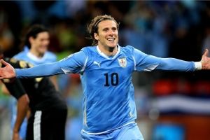 دييجو فورلان يعادل الرقم القياسي لجده