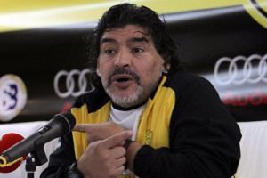 مارادونا: سأزور فلسطين وليغضب من يغضب