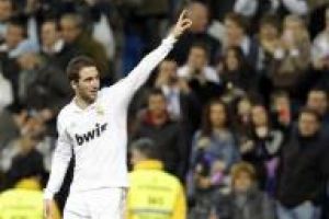 رونالدو يرفع رصيده الى 30 هدفا وريال مدريد يسحق اسبانيول  