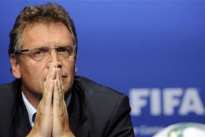 السكرتير العام للفيفا يعتذر إلى البرازيل