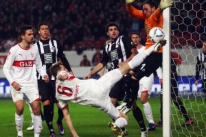 تعادل شتوتجارت وكايزر سلاوترن سلبيا في البوندسليغا