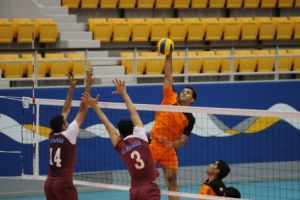 الشباب يعود من بعيد أمام الدير ليحقق كأس «ثانية الطائرة»