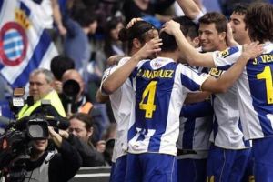 إسبانيول يتخطى عقبة راسينغ سانتاندير 