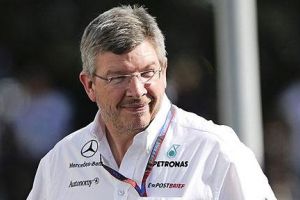 براون يشن هجوما مضادا على منتقدي الجانح الخلفي في مرسيدس