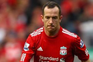 ليفربول لا يستبعد عودة تشارلي قبل نهاية الموسم