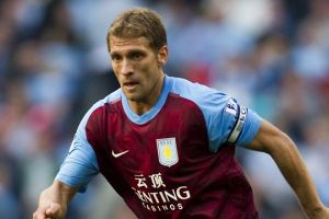 قائد بلغاريا بتروف سيعتزل كرة القدم