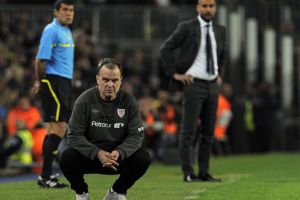 بيلسا يعترف بمنطقية الهزيمة أمام برشلونة