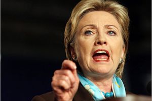 كلينتون: وقت الدبلوماسية مع إيران ليس مفتوحا بلا نهاية 