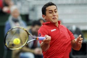 أسبانيا تقترب من المربع وفرنسا تتعادل مع أمريكا في كأس ديفيز