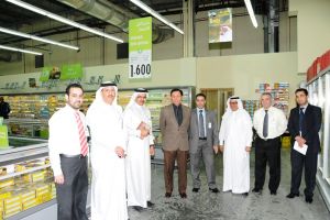 المجمعات التجارية والأسواق تشهد فعاليات ترويجية تزامناً مع 'الفورملا1'