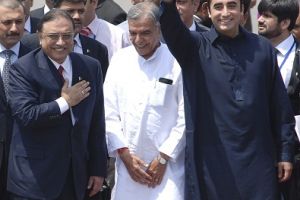 زرداري يقوم بزيارة نادرة و'مثمرة' الى الهند