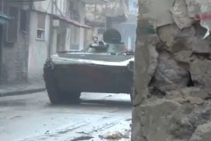 مناطق سكنية في حمص السورية تتعرض للقصف