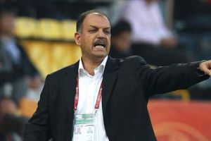 عدنان حمد يمدد عقده مع الاردن لعام اخر 