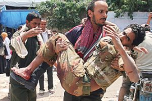 وزارة الدفاع: مقتل 13 في اشتباك بين جنود ومتشددين بجنوب اليمن